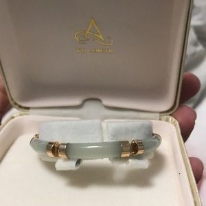 Jade and gold bracelet